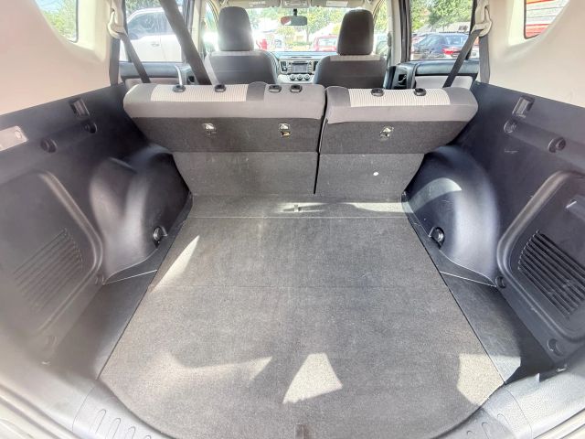 2015 Toyota RAV4 LE Sport photo 6