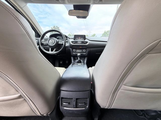 2017 Mazda Mazda6 Touring photo 23