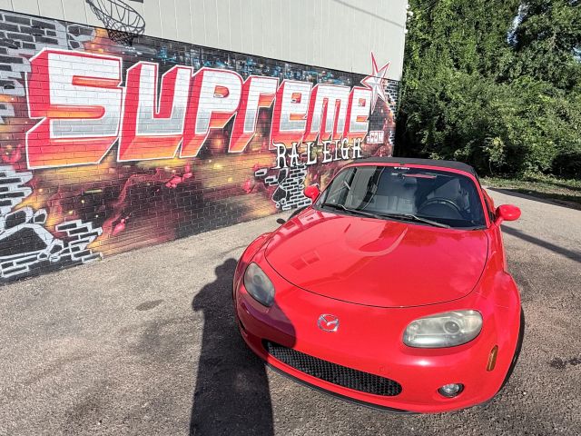 2006 Mazda MX-5 Miata Miata Sport photo 2