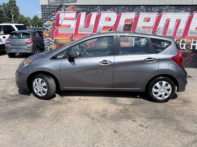 2019 Nissan Versa Note SV photo 11