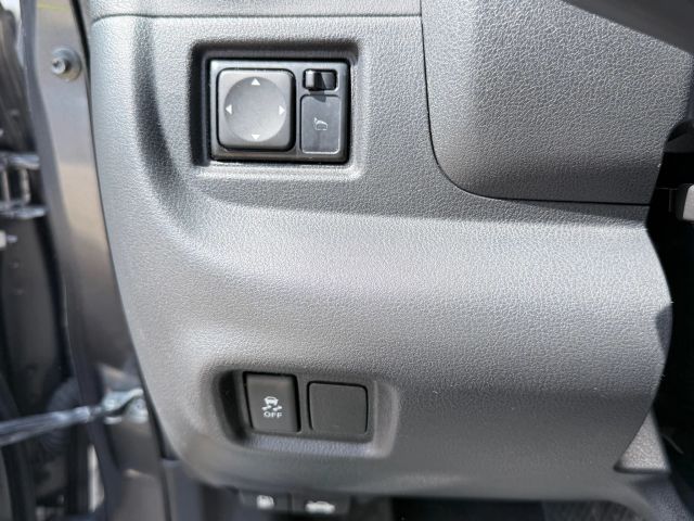 2019 Nissan Versa Note SV photo 15