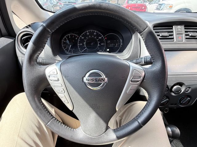 2019 Nissan Versa Note SV photo 16