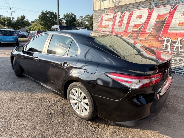 2018 Toyota Camry SE XLE photo 8