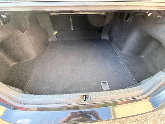 2018 Toyota Camry SE XLE photo 7