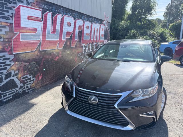2017 Lexus ES 350 photo 3