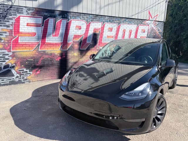 2023 Tesla Model Y Performance photo 2
