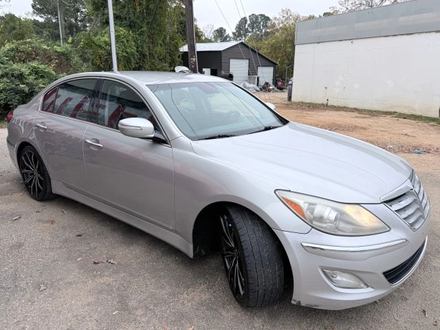 2012 Hyundai Genesis 3.8 photo 3