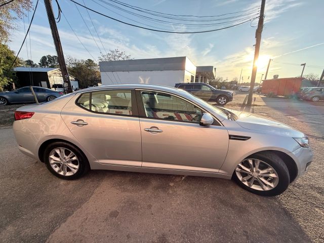 2013 Kia Optima EX photo 3