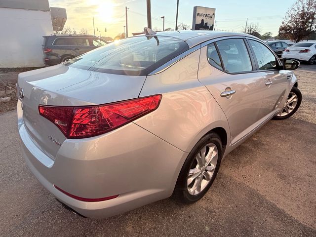 2013 Kia Optima EX photo 4