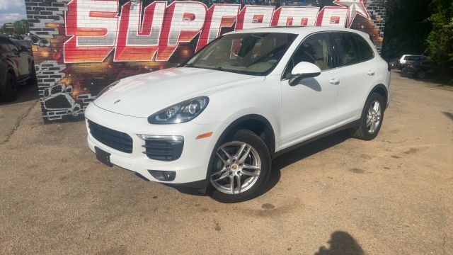 2016 Porsche Cayenne Base