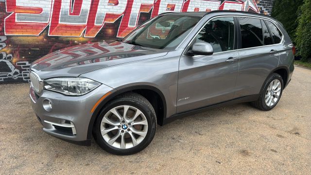2016 BMW X5 xDrive50i's photo