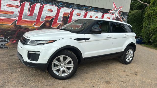 2017 Land Rover Range Rover Evoque SE's photo