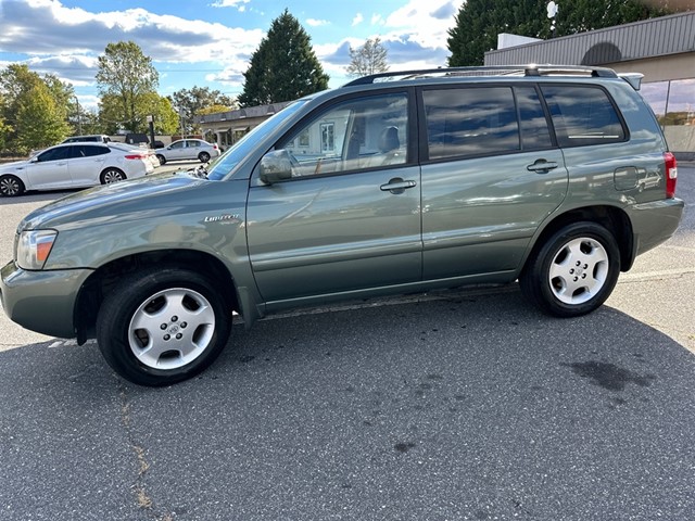 Toyota Highlander Limited V6 4WD in Hickory