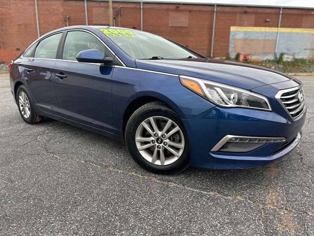 Hyundai Sonata SE in Hickory