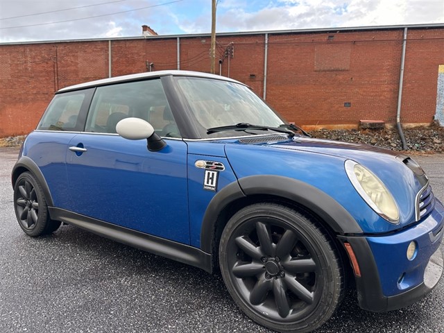 MINI COOPER in Hickory