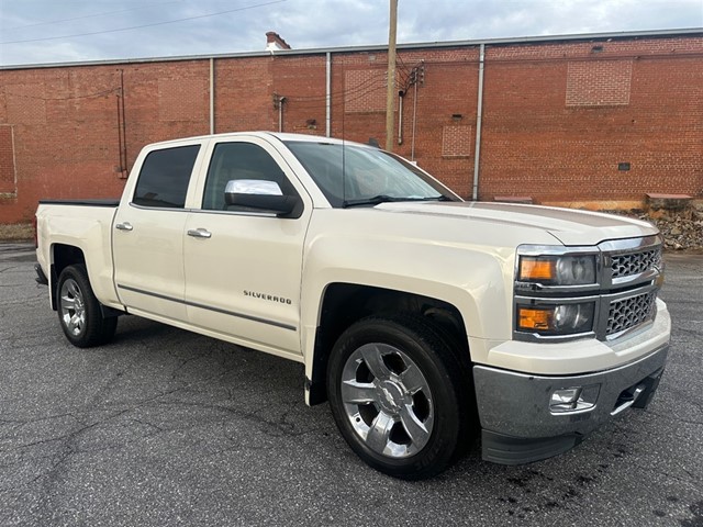 Chevrolet Silverado 1500 LTZ Crew Cab 4WD in Hickory