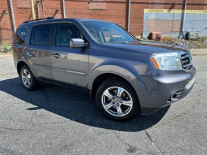 Picture of a 2014 Honda Pilot EX 2WD 5-Spd AT