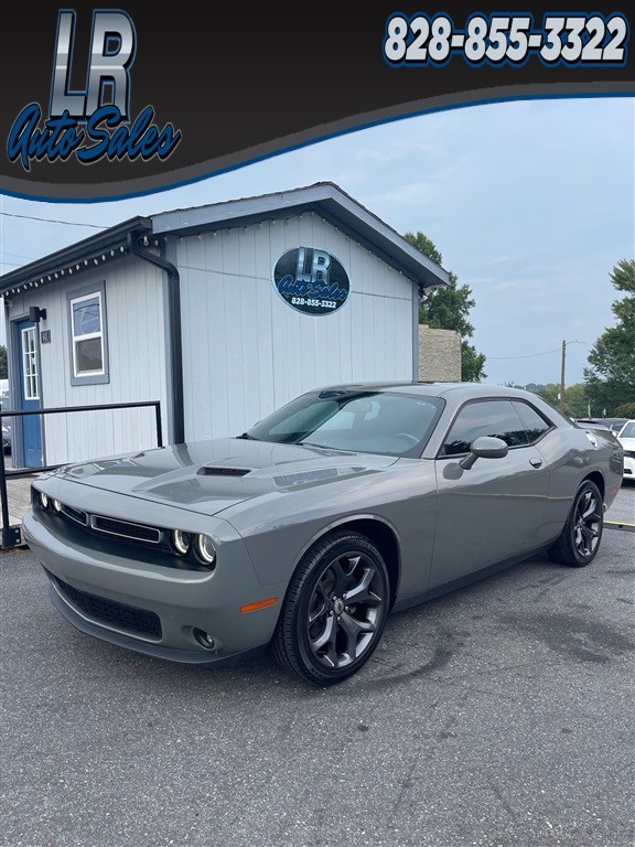 Dodge Challenger SXT in Hickory