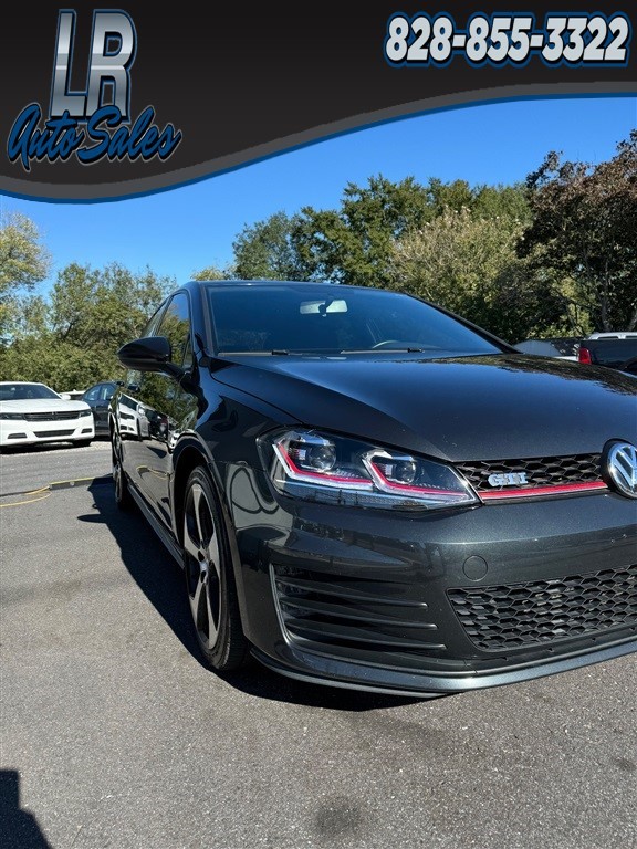 Volkswagen Golf GTI S 6A 4-Door in Hickory