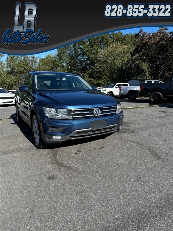 Volkswagen Tiguan SE in Hickory