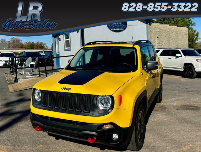 Jeep Renegade Trailhawk in Hickory