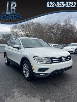 Picture of a 2018 Volkswagen Tiguan S 4Motion