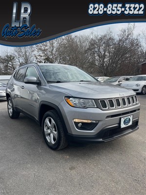 Picture of a 2018 Jeep Compass Latitude 4WD