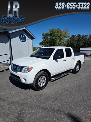 Picture of a 2012 Nissan Frontier S Crew Cab 4WD