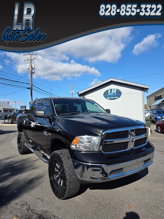 RAM 1500 SLT Crew Cab SWB 4WD in Hickory