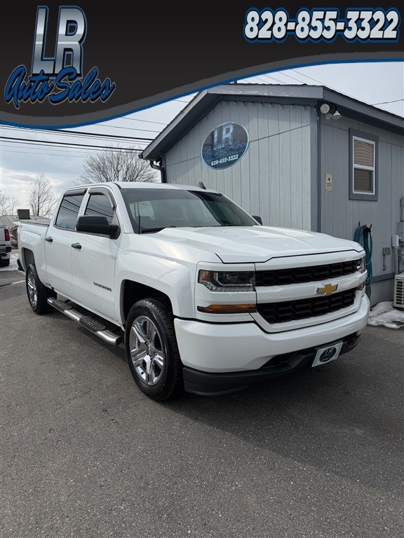 Chevrolet Silverado 1500 Custom Crew Cab 4WD in Hickory