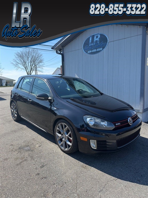 Volkswagen GTI Wolfsburg Edition 4-Door in Hickory