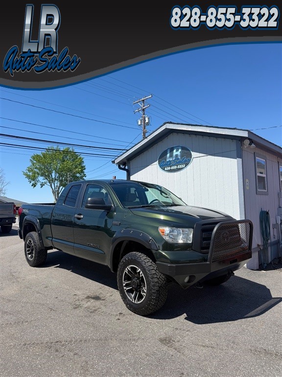 Toyota Tundra Tundra-Grade 5.7L Double Cab 4WD in Hickory