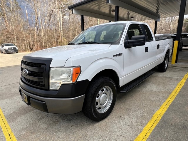 Ford F-150 XLT SuperCab 8-ft. Bed 2WD in Fuquay-Varina