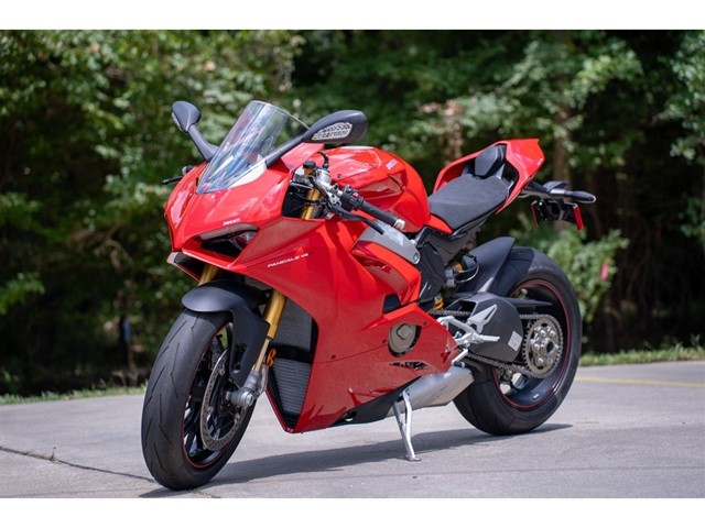 Ducati Panigale V4S in Fuquay-Varina