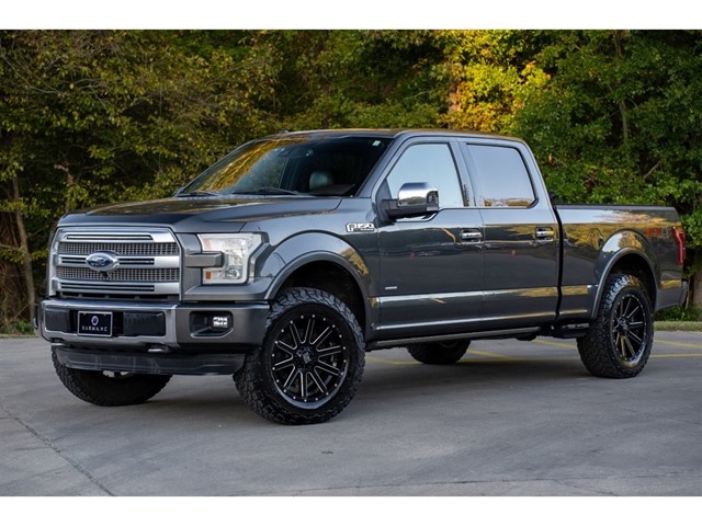 Ford F-150 Platinum 4WD in Fuquay-Varina