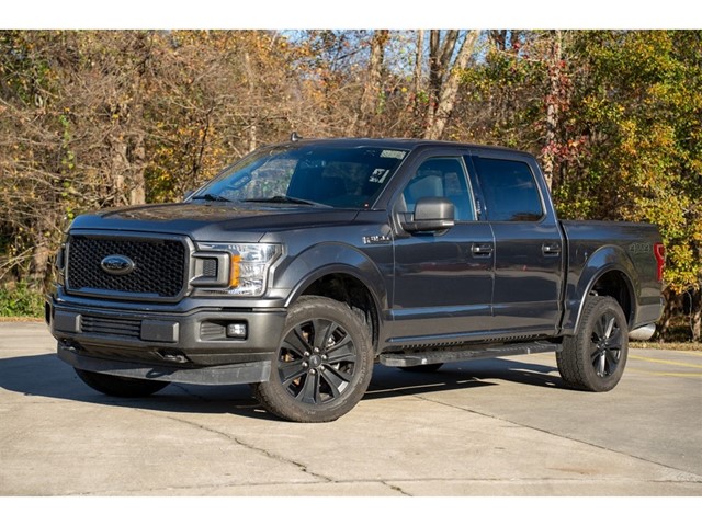 Ford F-150 XLT SuperCrew 4WD in Fuquay-Varina