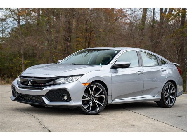 Honda Civic Si in Fuquay-Varina