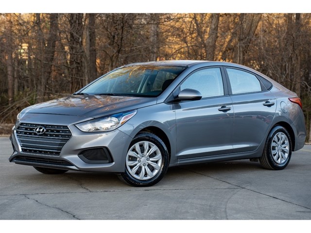 Hyundai Accent SE in Fuquay-Varina