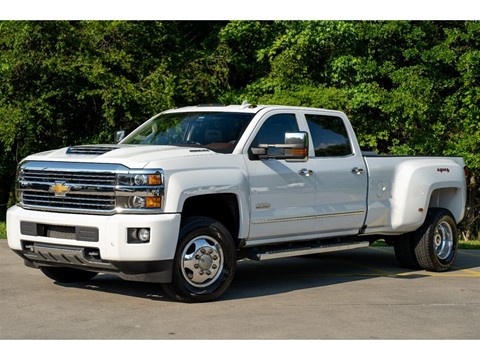 2017 Chevrolet Silverado 3500HD High Country 4WD