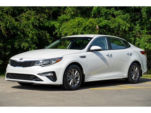 Kia Optima LX in Fuquay-Varina