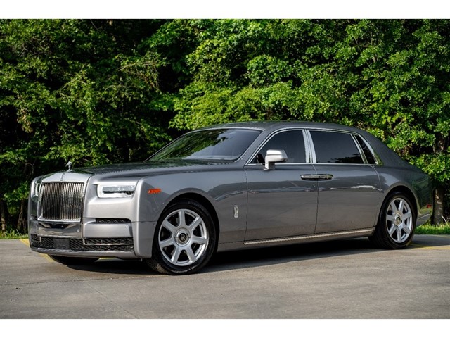 Rolls-Royce Phantom EWB in Fuquay-Varina