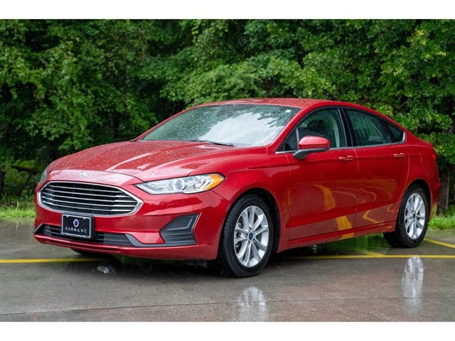 Ford Fusion SE in Fuquay-Varina