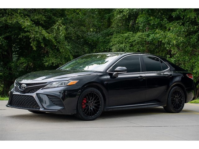 Toyota Camry SE in Fuquay-Varina