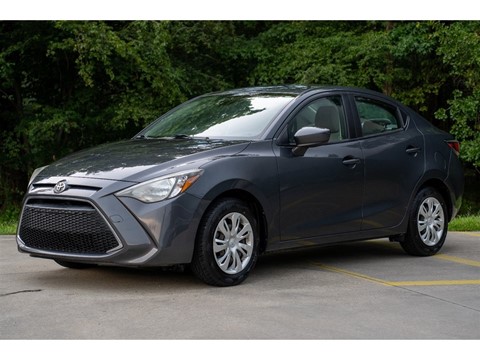 2019 Toyota Yaris L