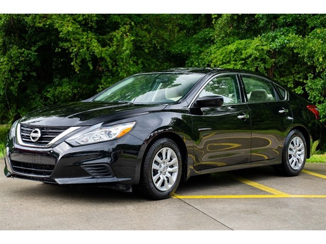 Nissan Altima 2.5 S in Fuquay-Varina