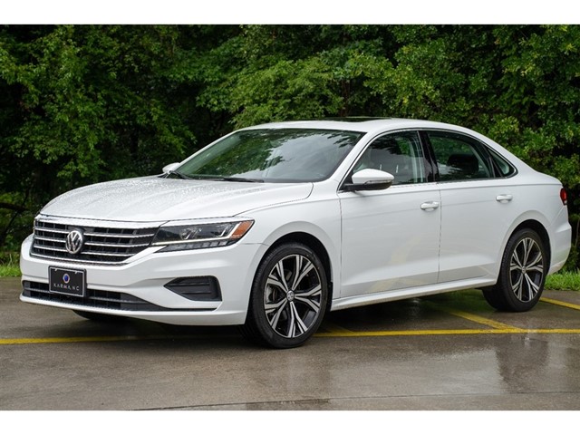 Volkswagen Passat SE in Fuquay-Varina