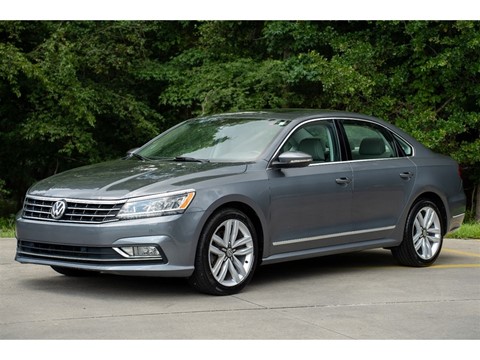 2017 Volkswagen Passat SE w/Technology