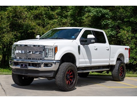 2017 Ford F-250 SD Lariat Crew Cab Long Bed 4WD