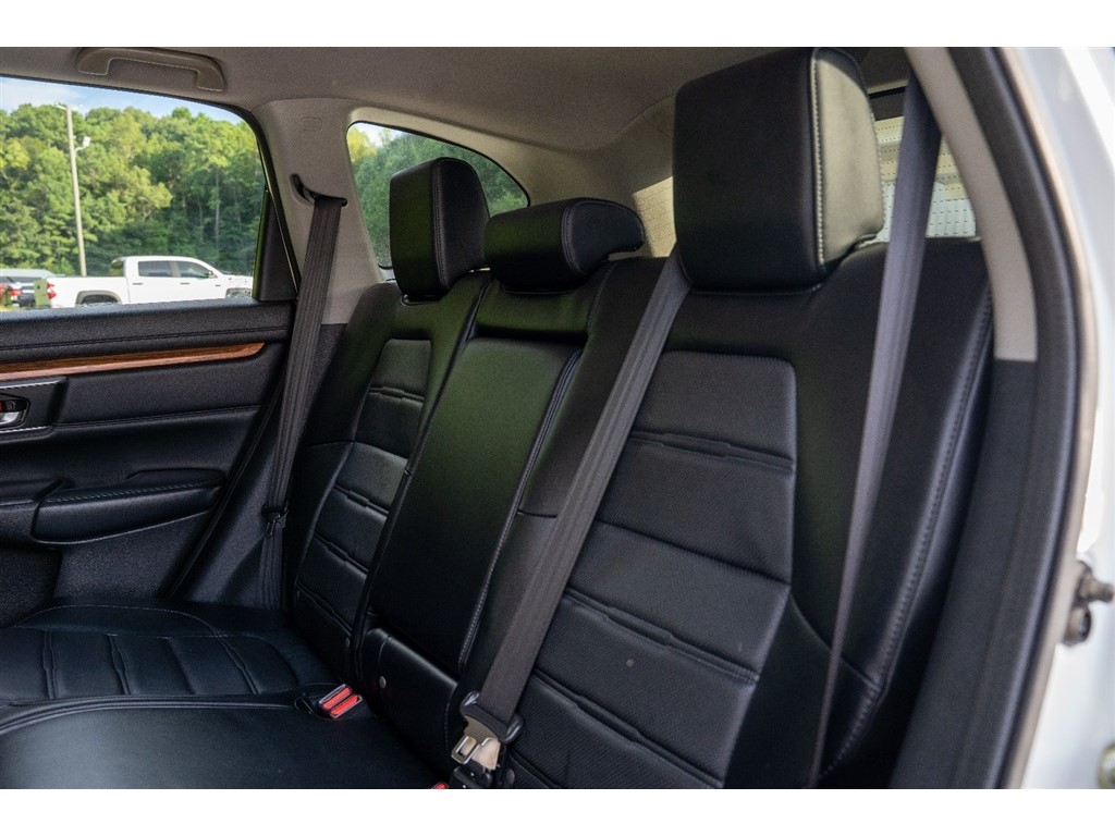 2018 Honda CR-V Touring photo 16