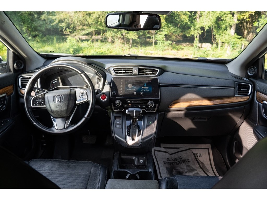 2018 Honda CR-V Touring photo 19